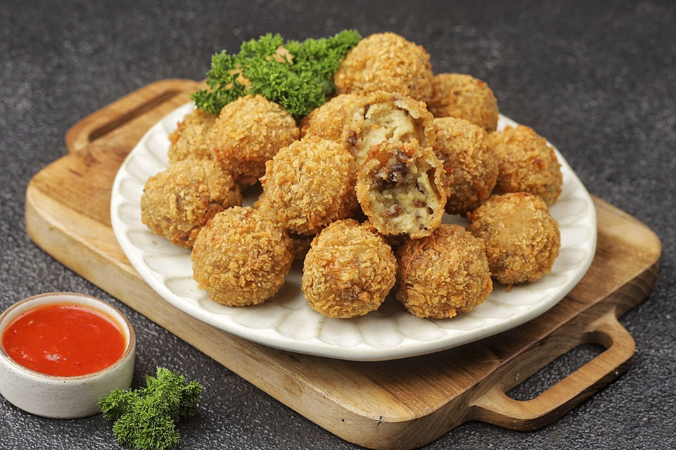 Bitterballen,Is,The,Name,Of,A,Type,Of,Food,In Bitterballen, a Dutch Meat-based Snack